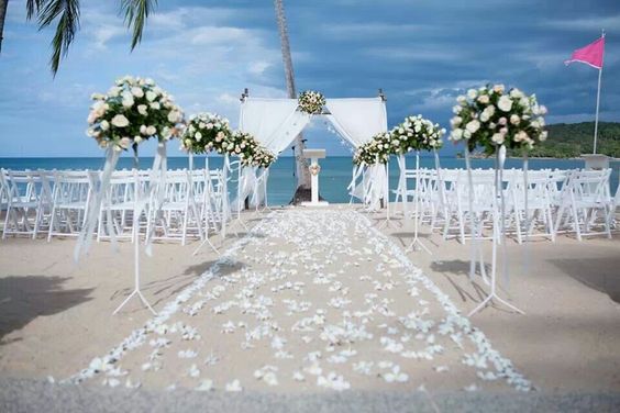 蘇美島藍色大海沙灘別墅婚禮