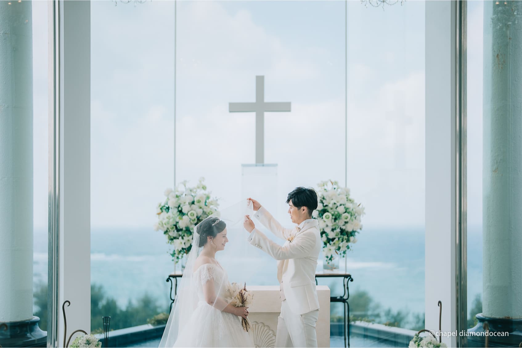 沖繩鑽石海洋教堂婚禮 圖庫