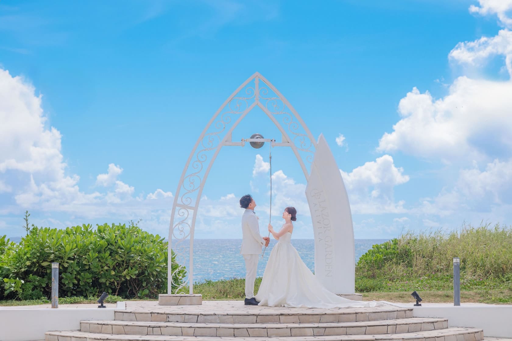 沖繩海之翼克麗絲蒂教堂婚禮 圖庫