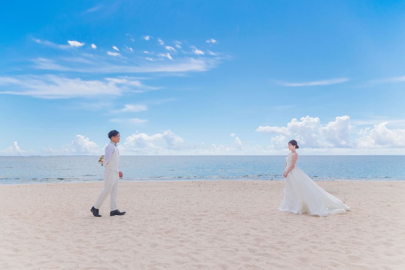 沖繩海之翼克麗絲蒂教堂婚禮 圖庫