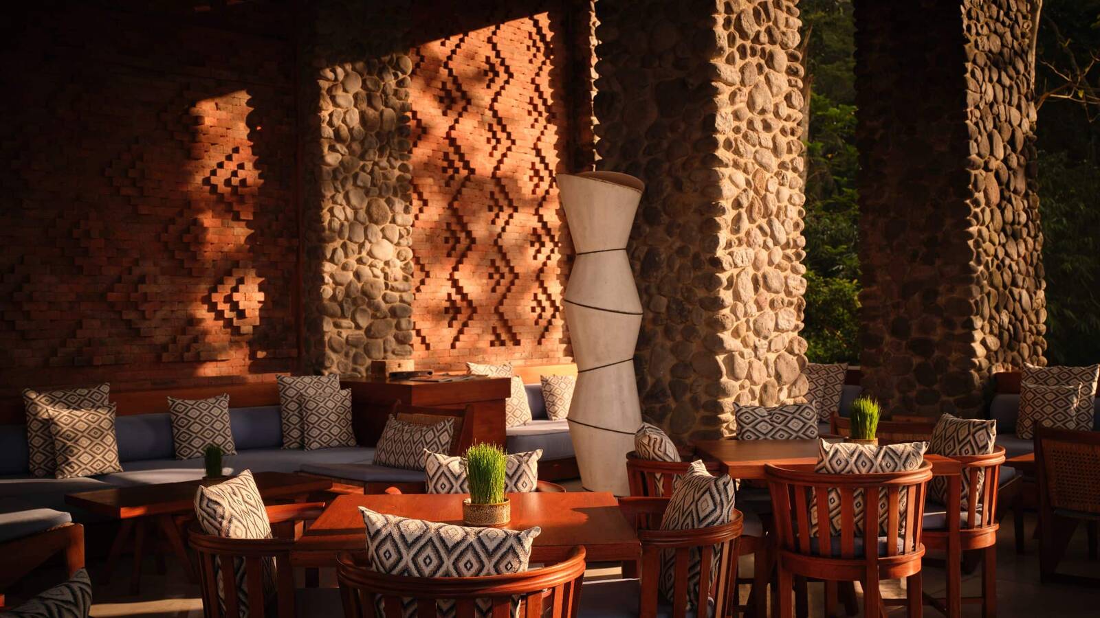 Cabana Lounge