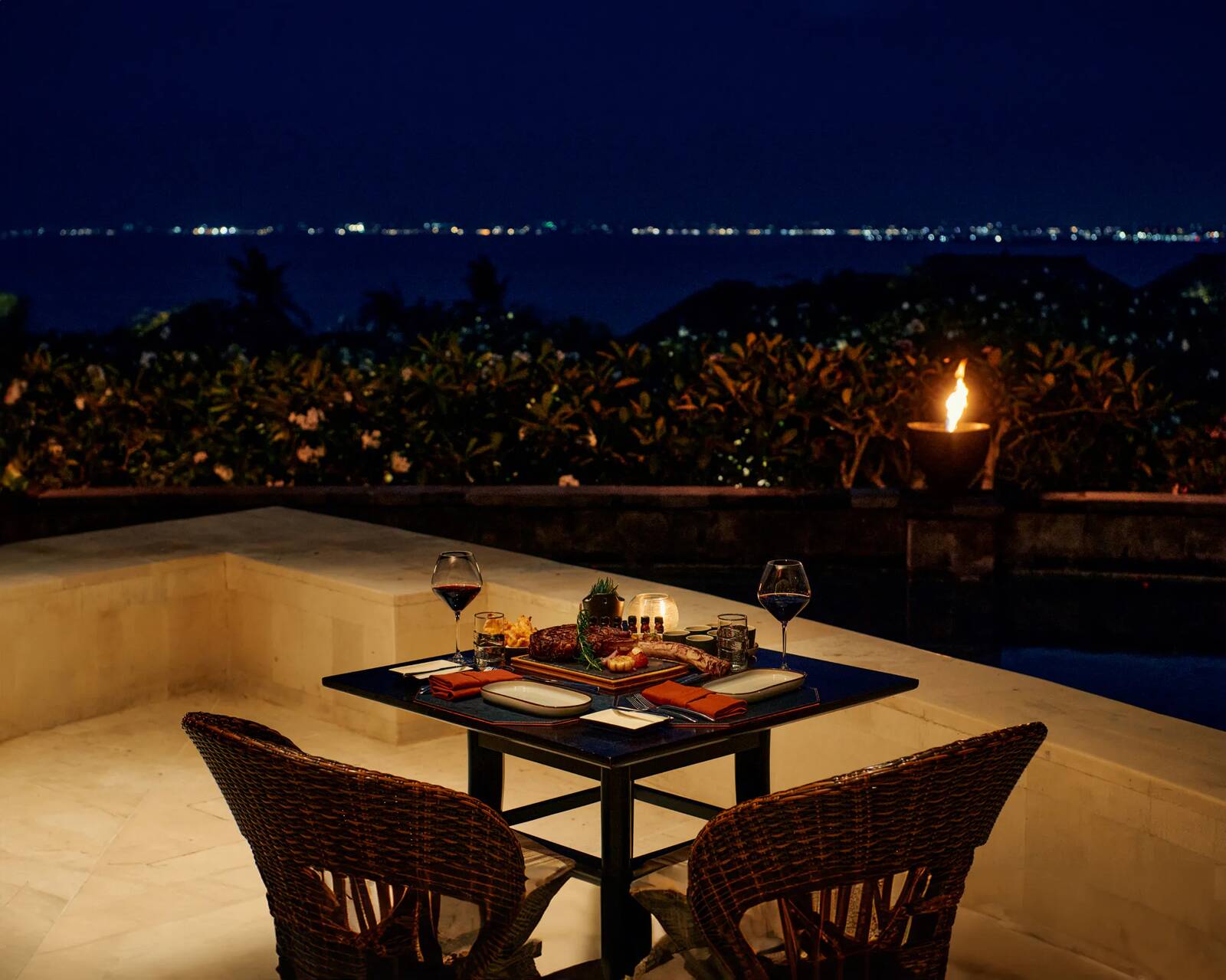 DAVA Steak & Seafood