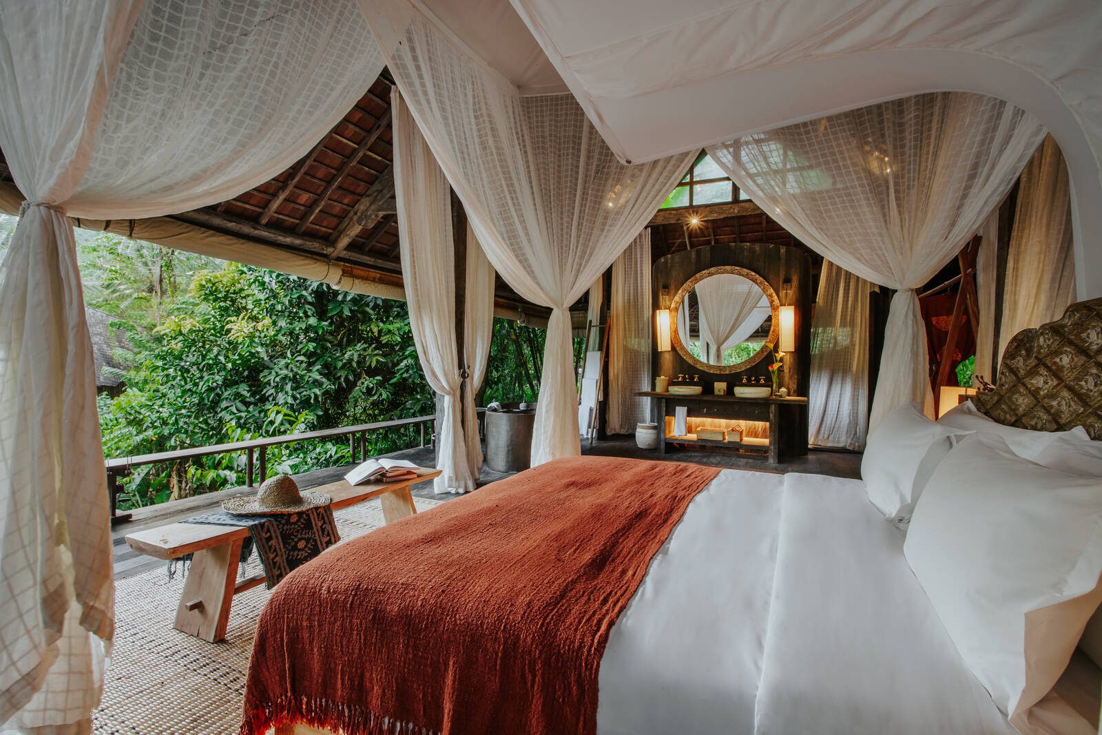 Rainforest Pool Bale