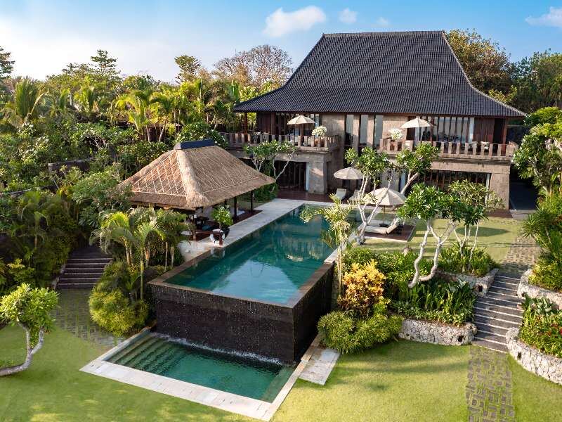 The Bvlgari Villa