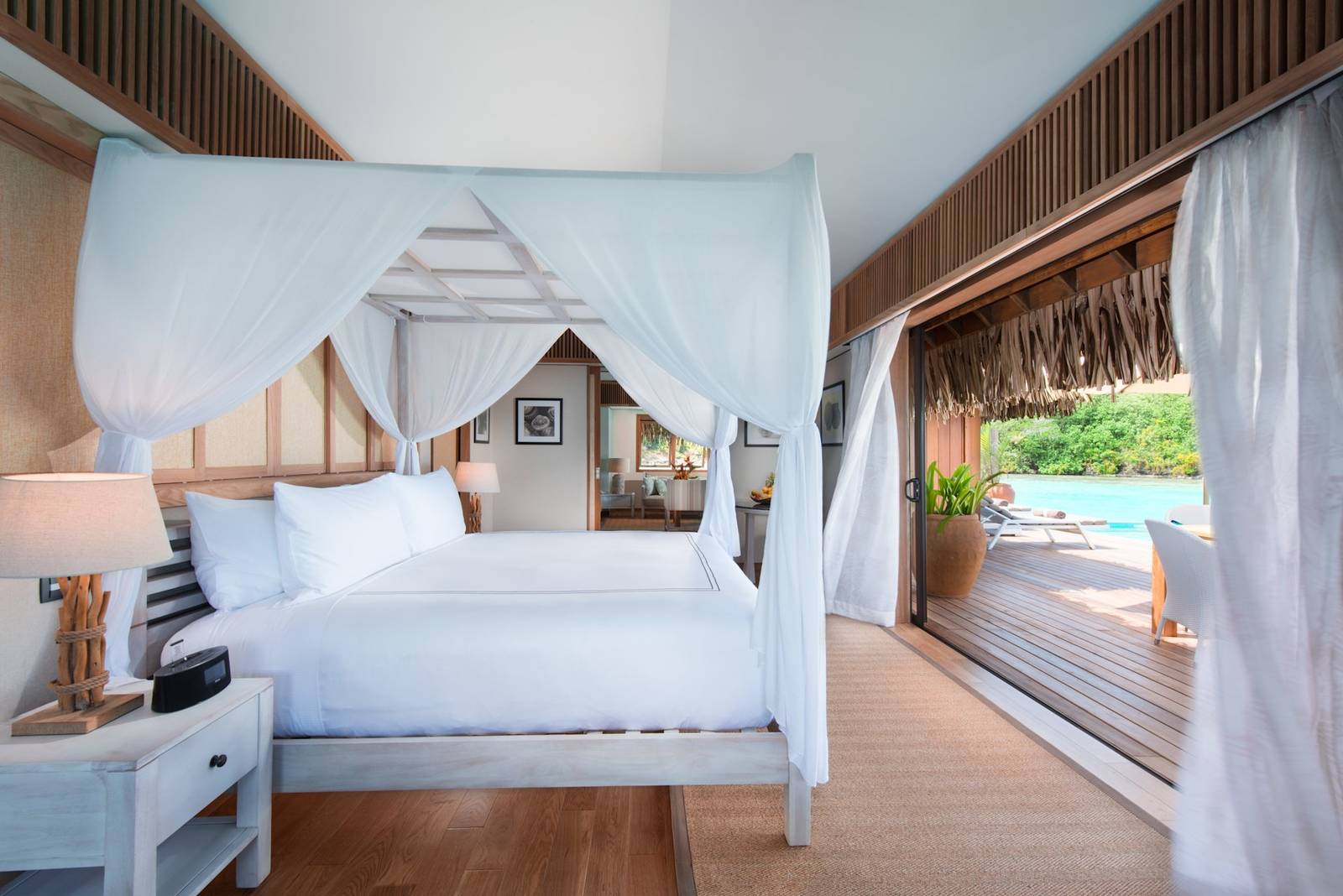 Royal / Presidential Overwater