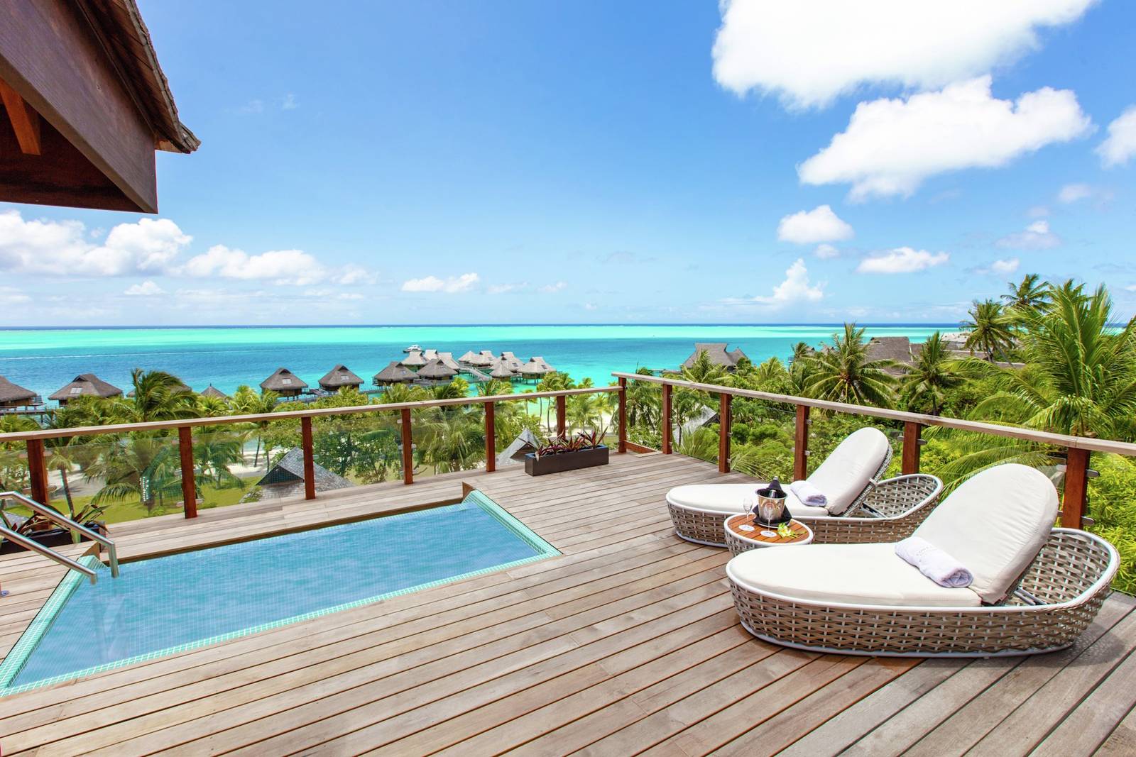 Hillside Suite / Beach Pool Villa