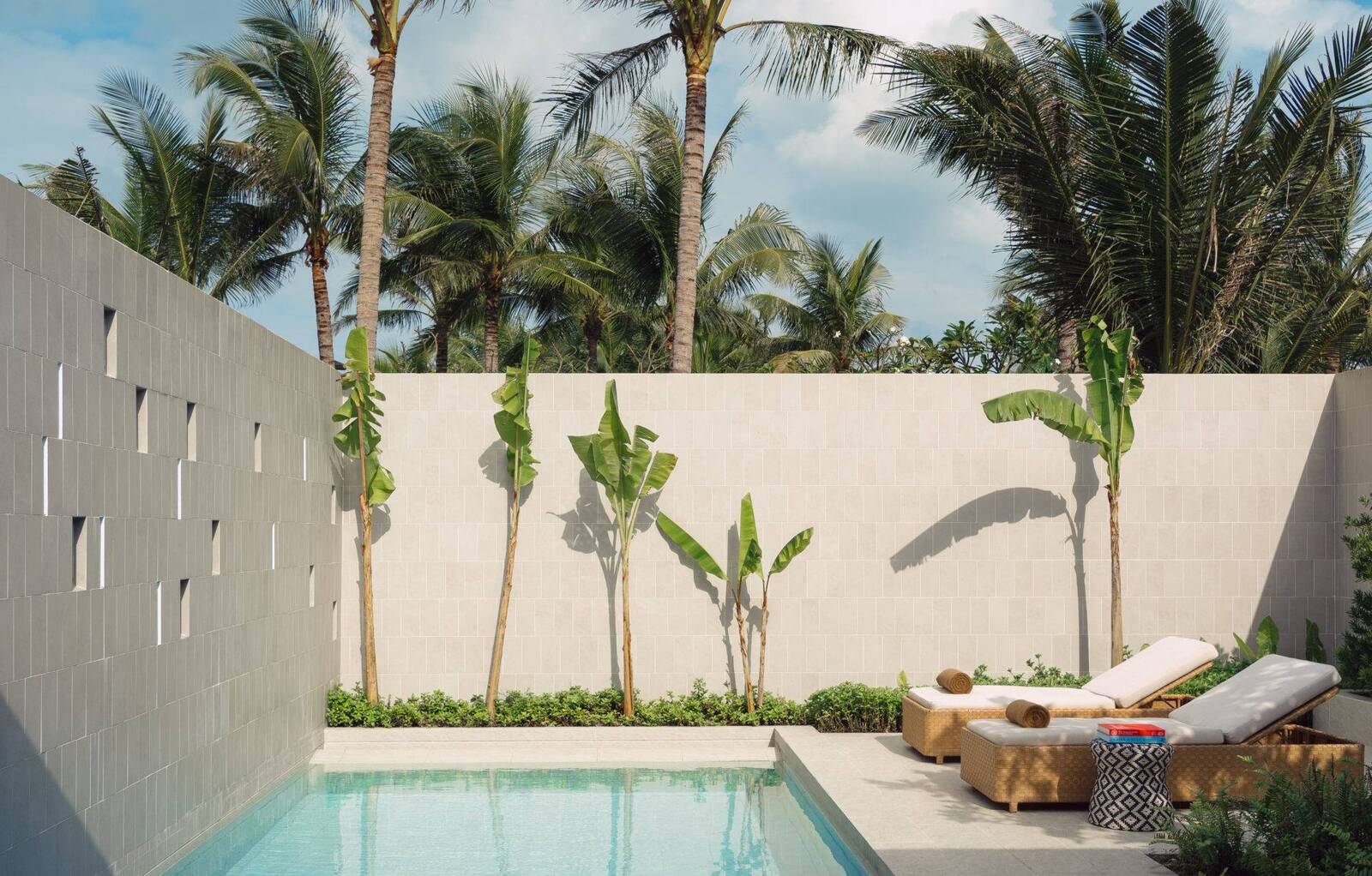 One-Bedroom Garden Pool Villa