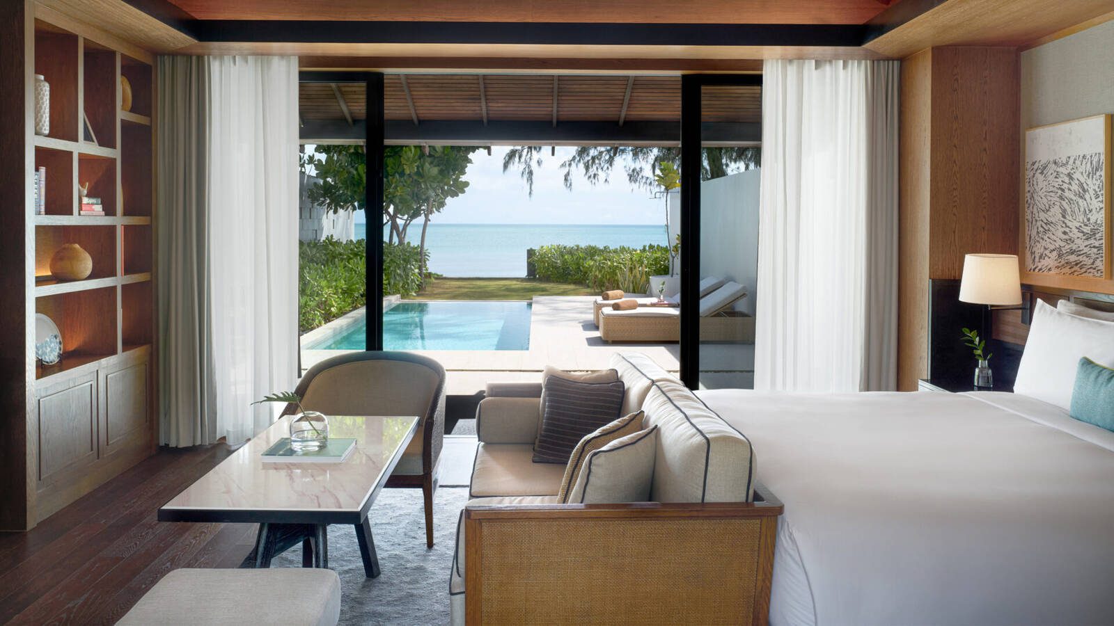 One-Bedroom Oceanfront Pool Villa