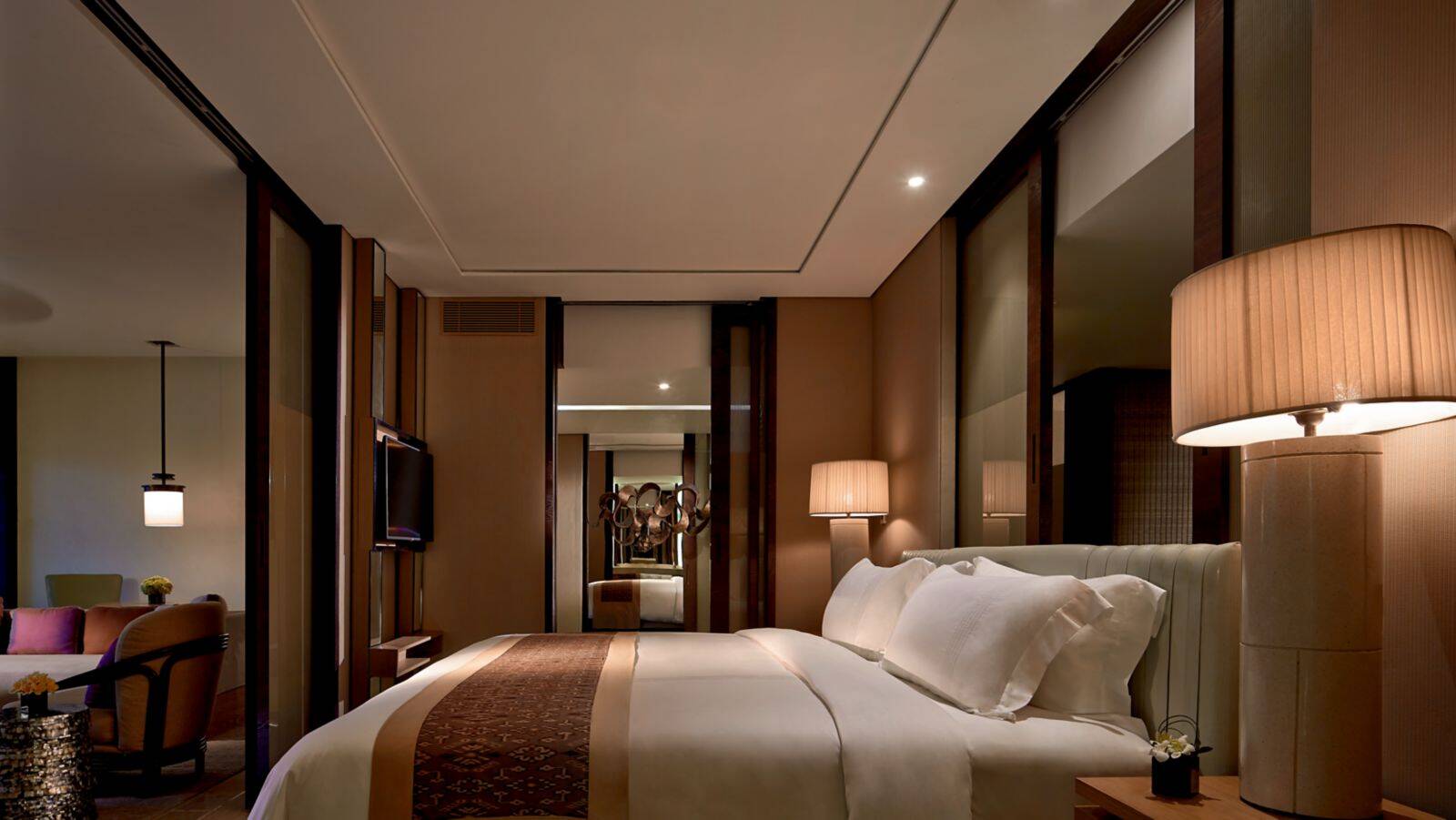 The Ritz-Carlton Suite