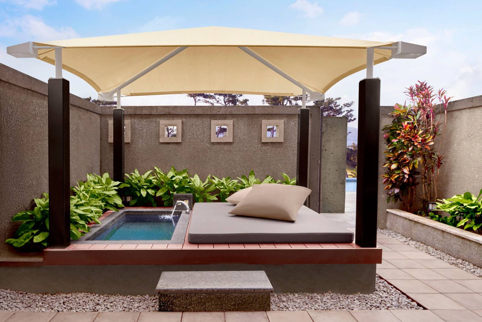 Cabana Room