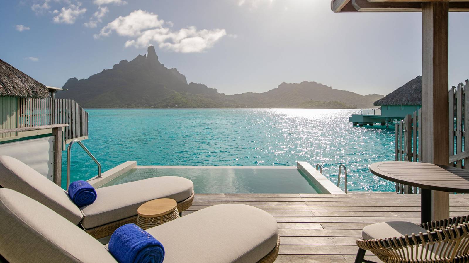 Otemanu Overwater w/Pool